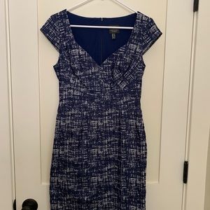 Adriana Papell bodycon sweetheart neckline dress